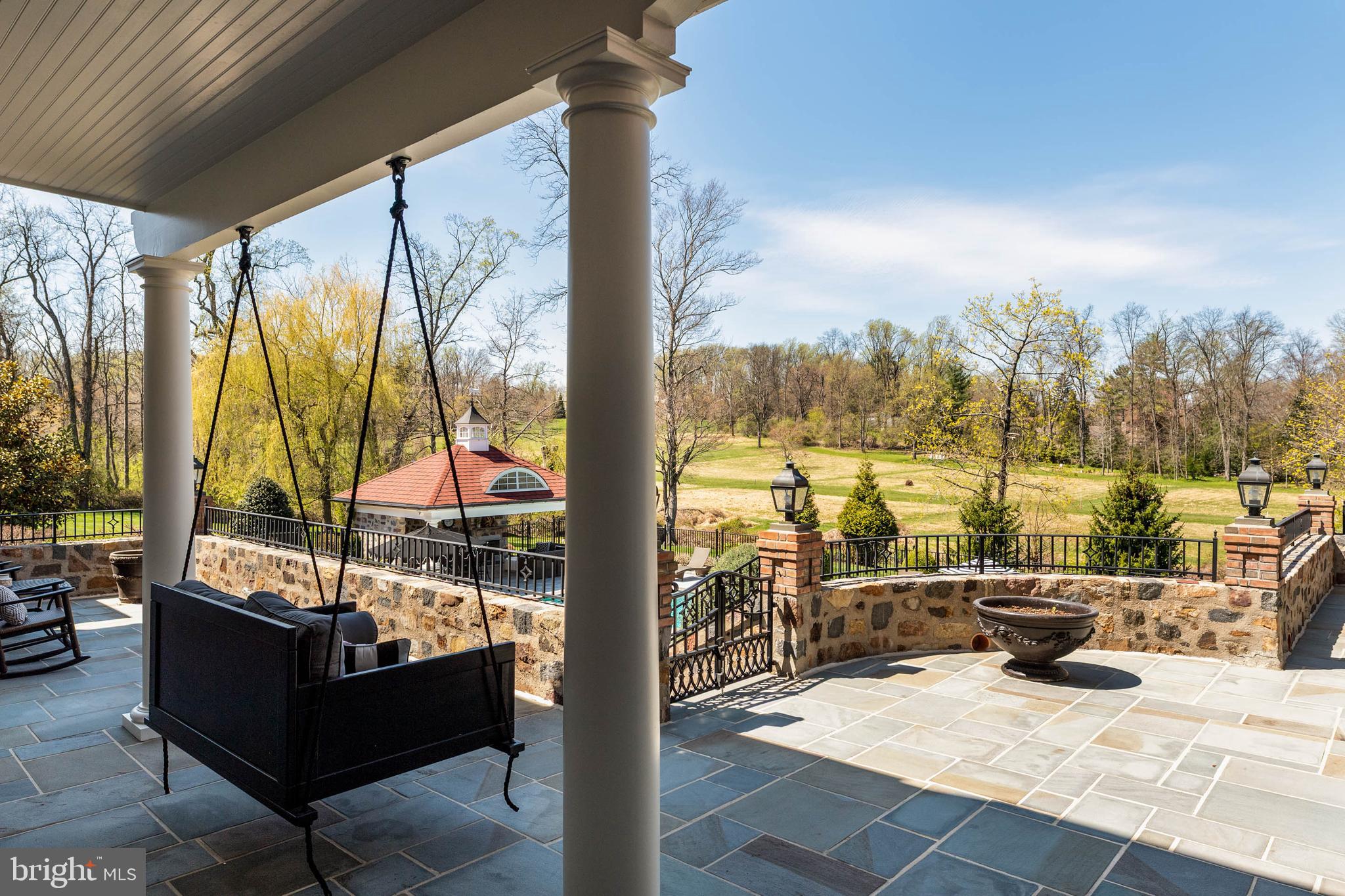 LEOPARD FARMS - Residential