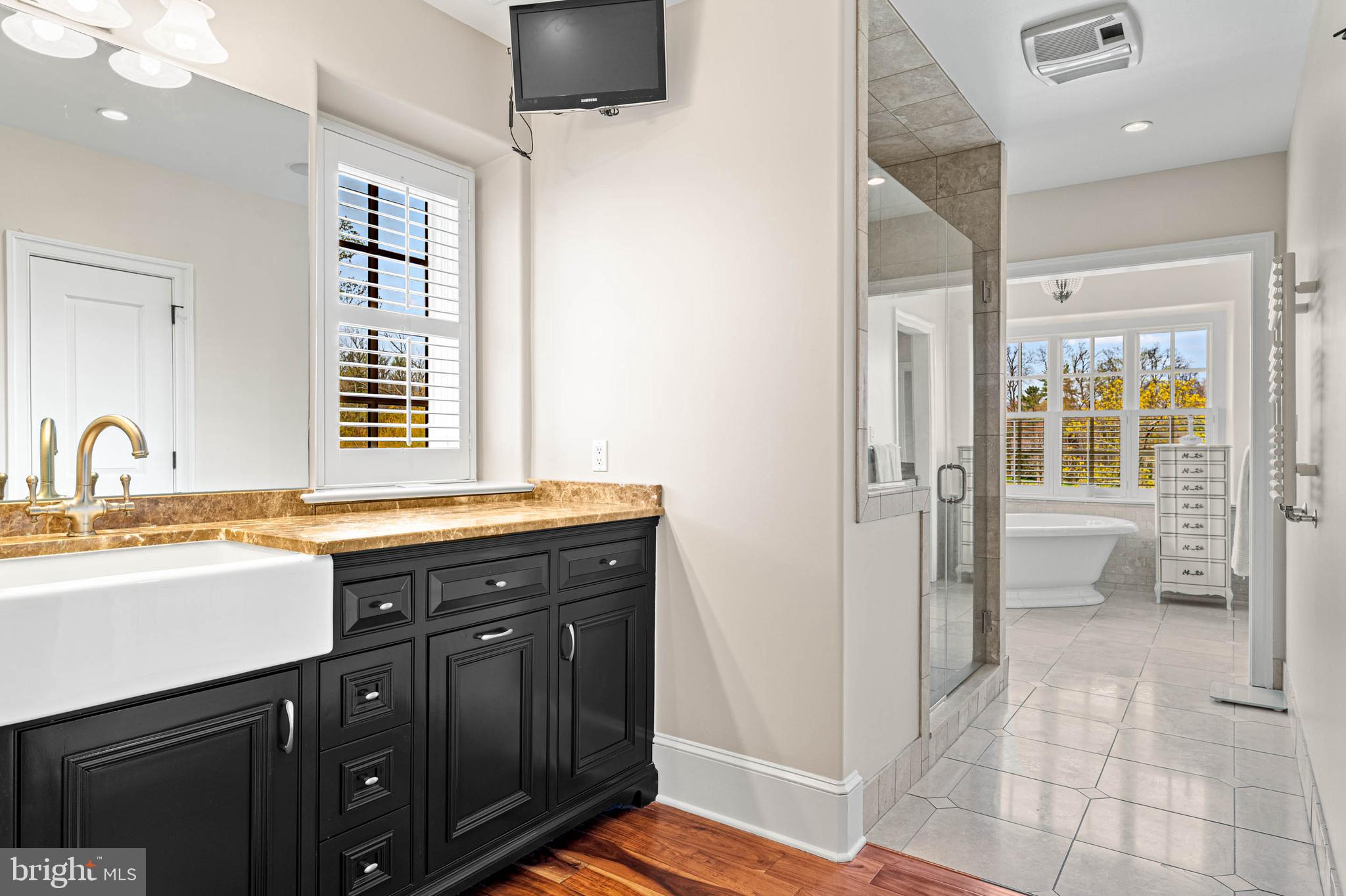 LEOPARD FARMS - Residential