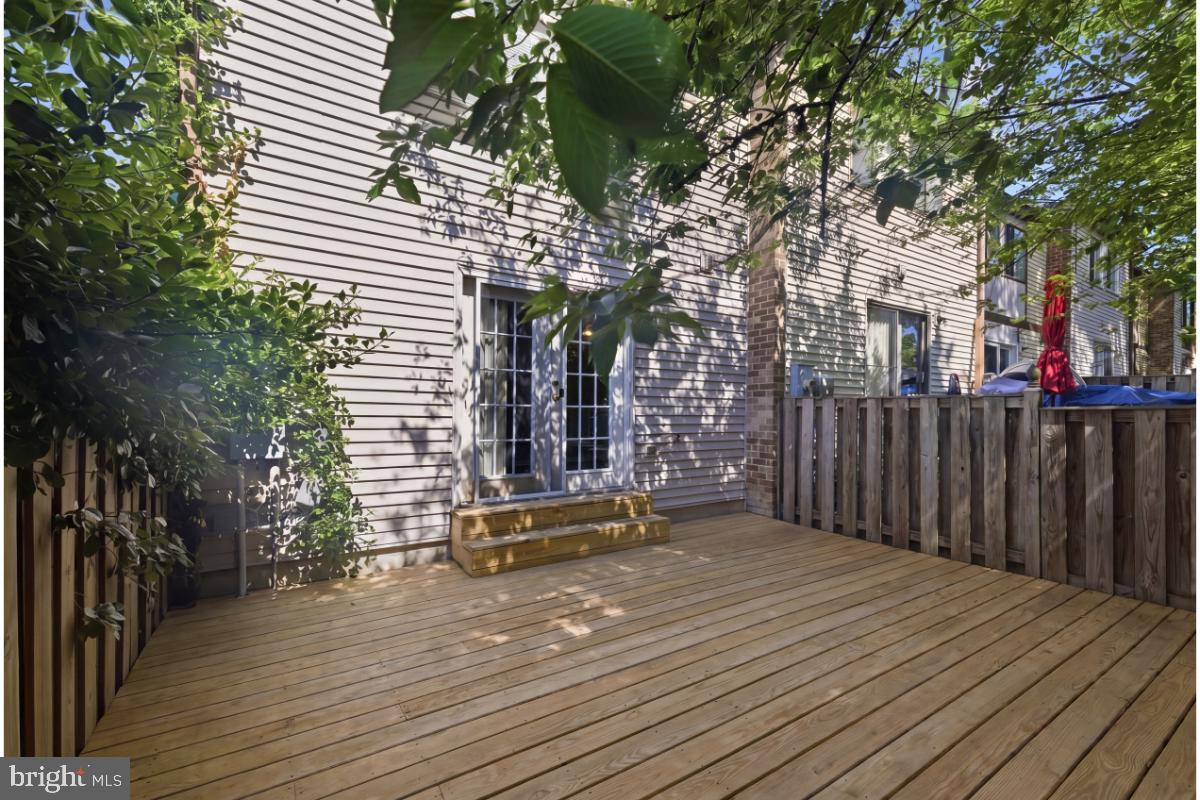 SUGARLAND RUN - Residential