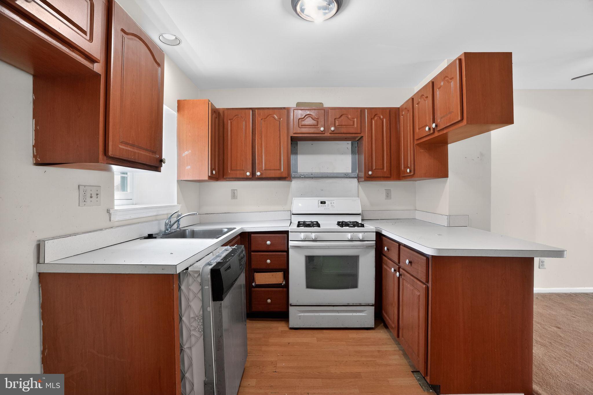 547 CANTERBURY ROAD