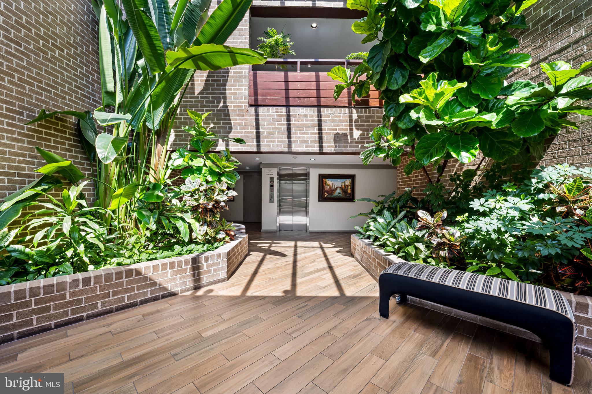 ANNEN WOODS - Residential