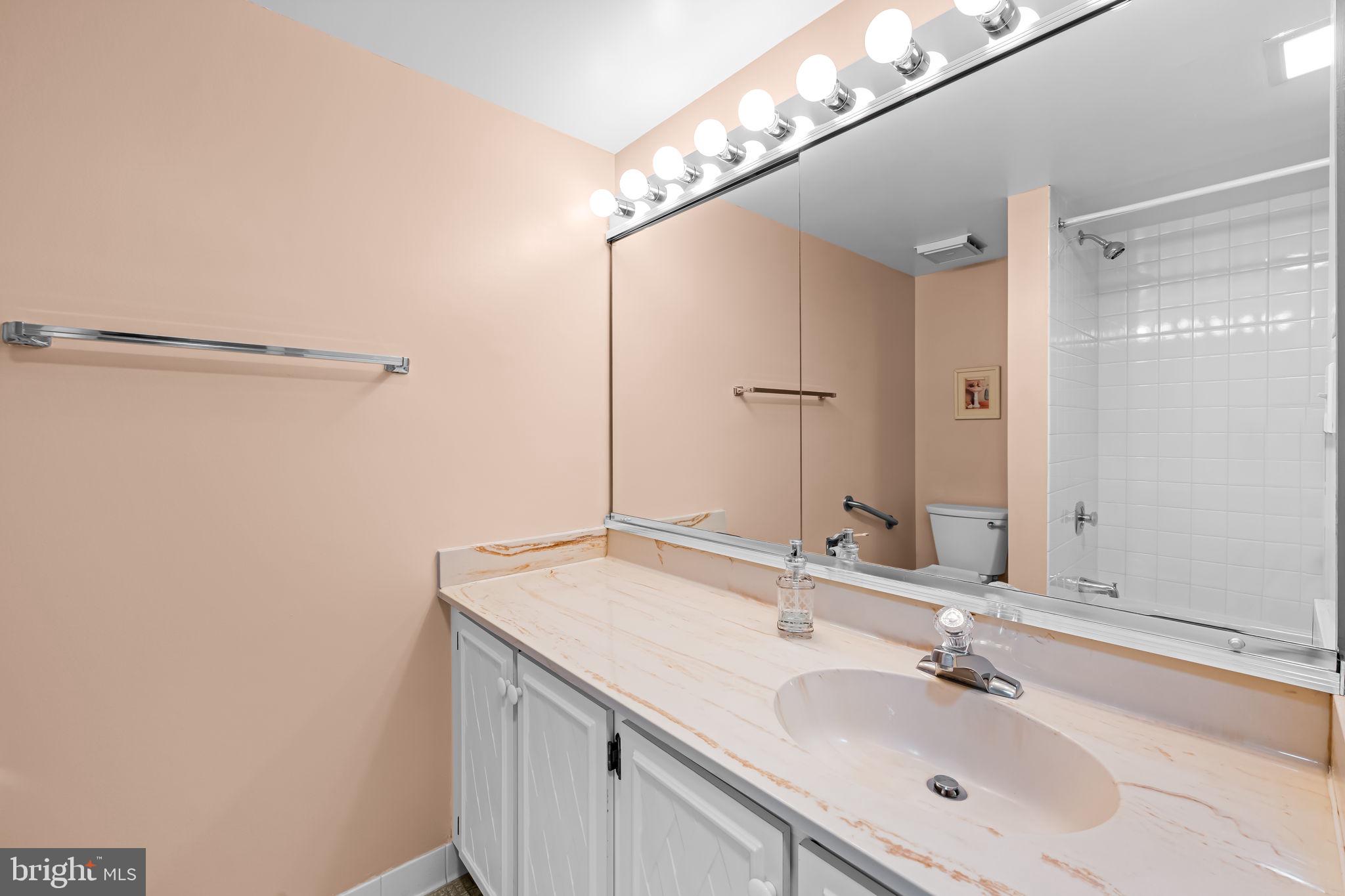 ANNEN WOODS - Residential