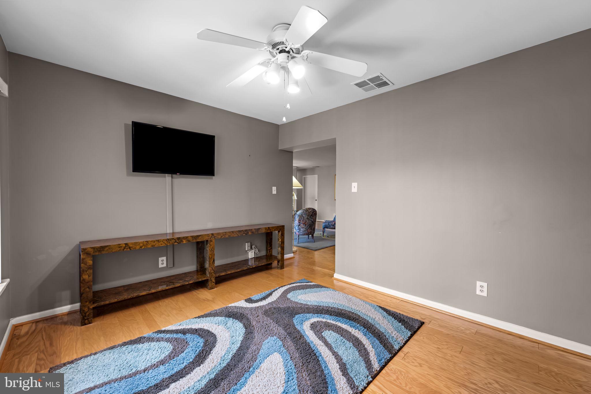 ANNEN WOODS - Residential