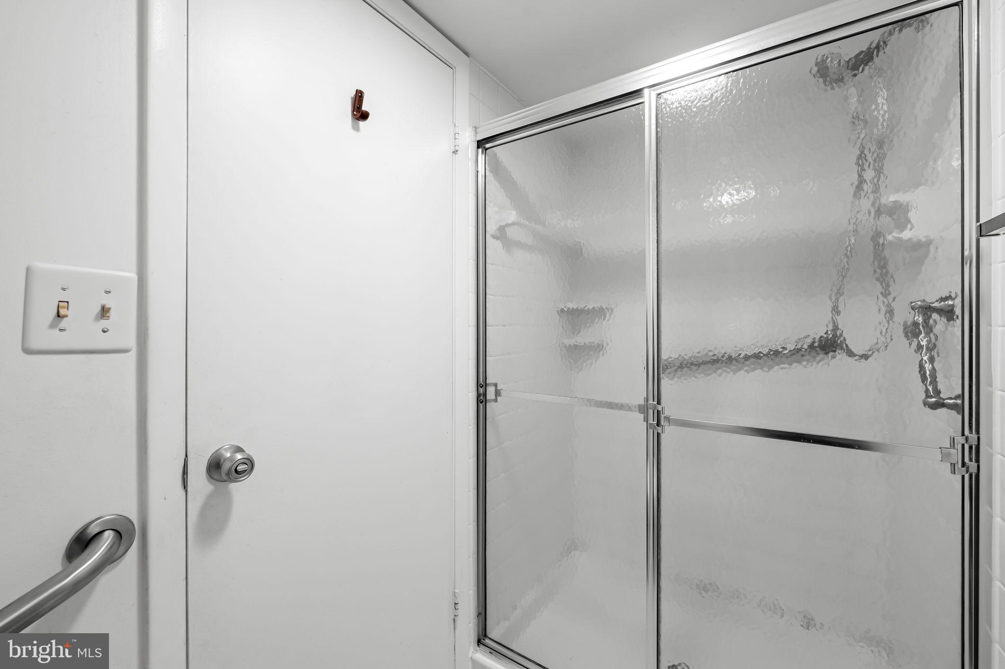 ANNEN WOODS - Residential