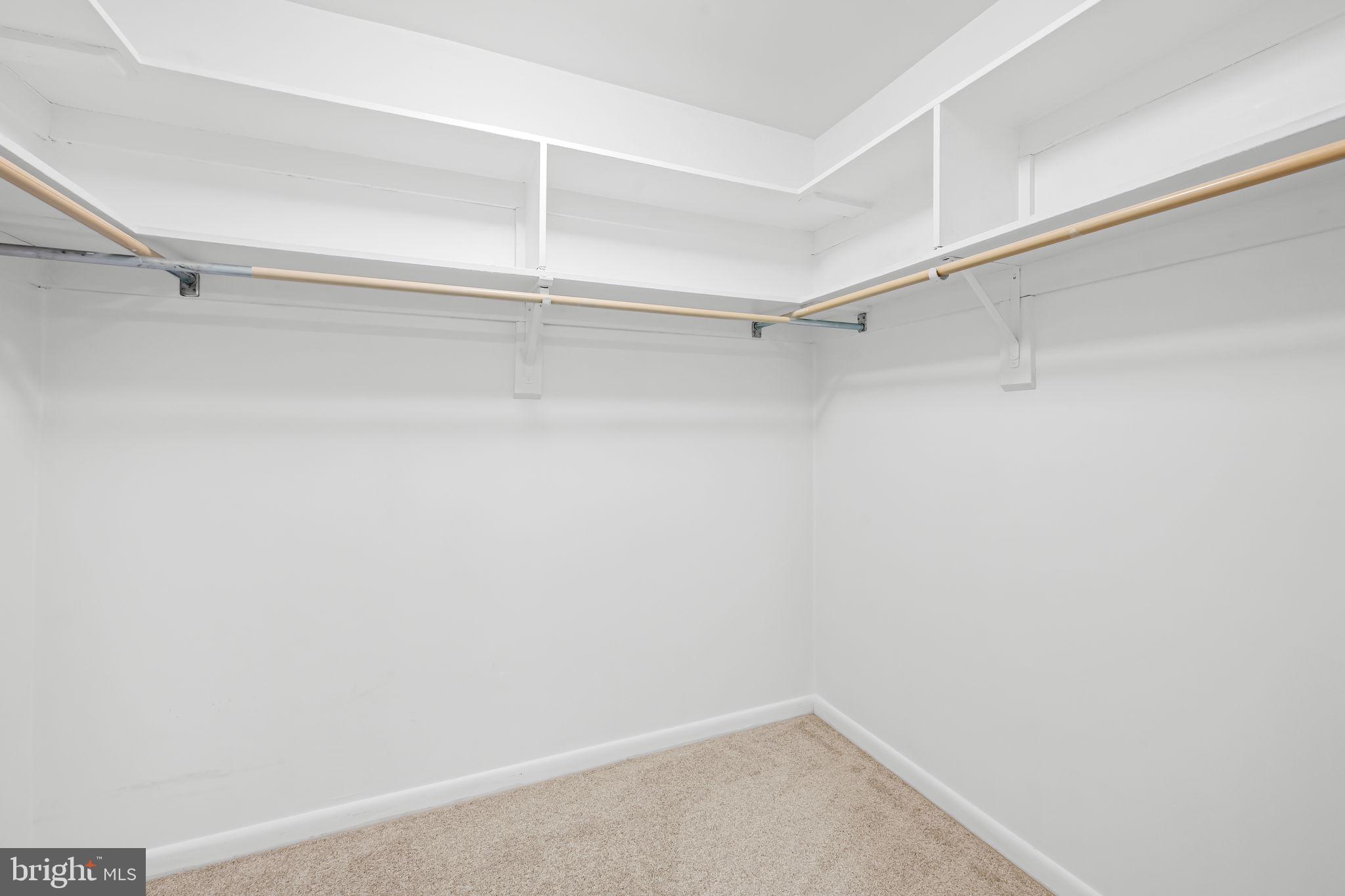 ANNEN WOODS - Residential