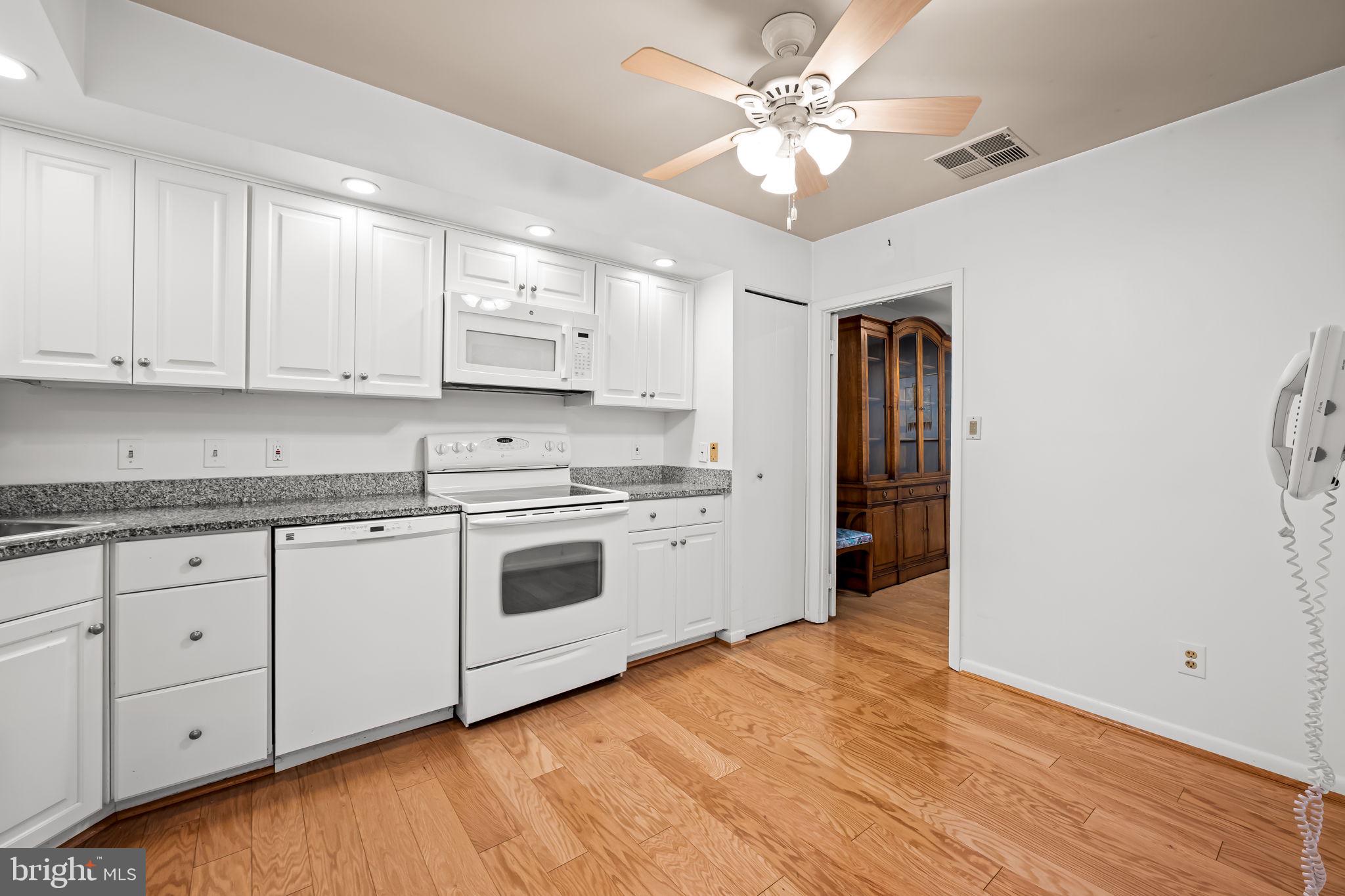 ANNEN WOODS - Residential