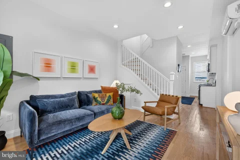 1372 C Street NE, Washington, DC 20002 - #: DCDC2258022