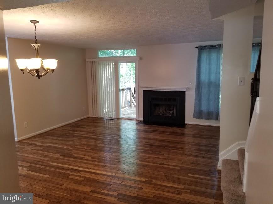 WHITE OAK - Residential