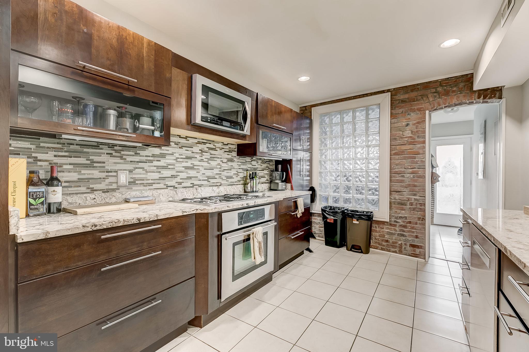 FEDERAL HILL HISTORIC DISTRICT - Residential Lease