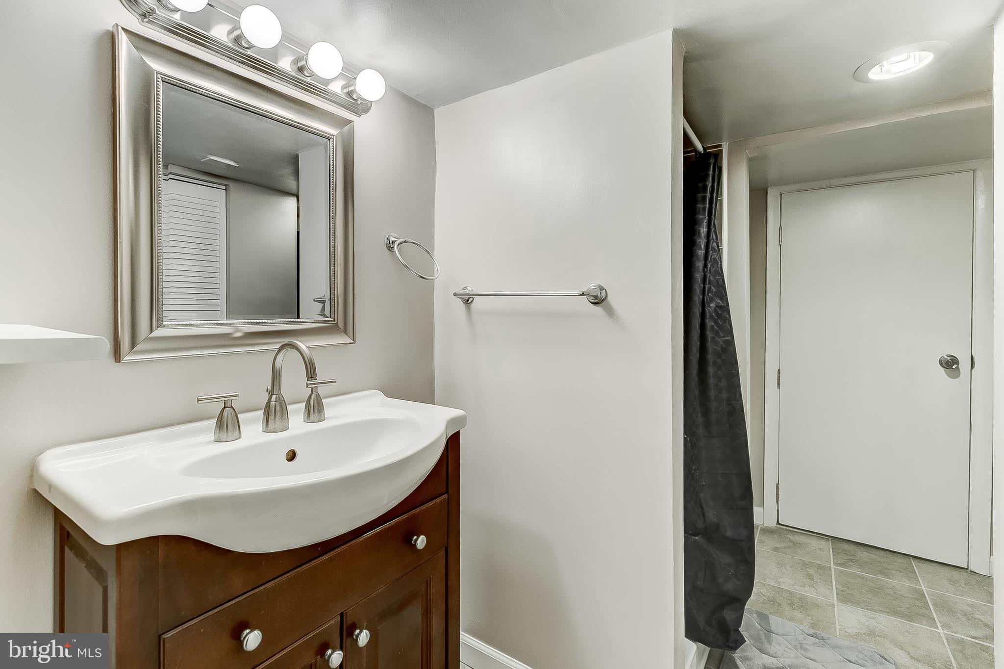 FEDERAL HILL HISTORIC DISTRICT - Residential Lease