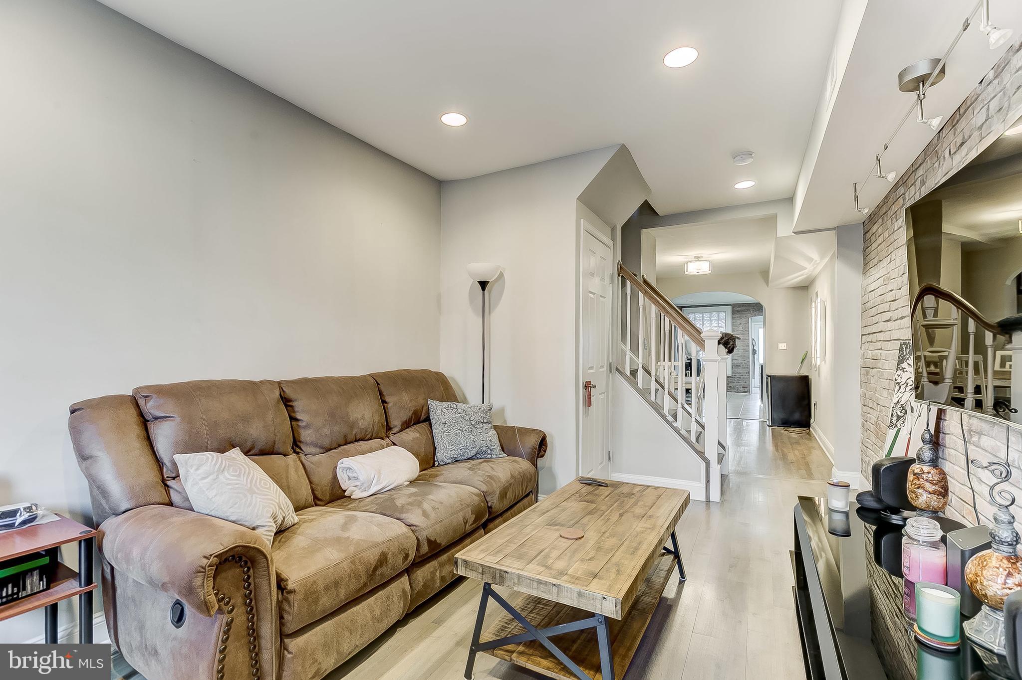 FEDERAL HILL HISTORIC DISTRICT - Residential Lease