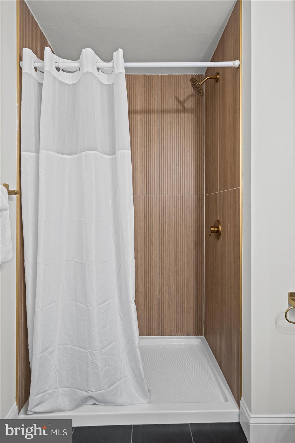 TIMBER GROVE - Residential