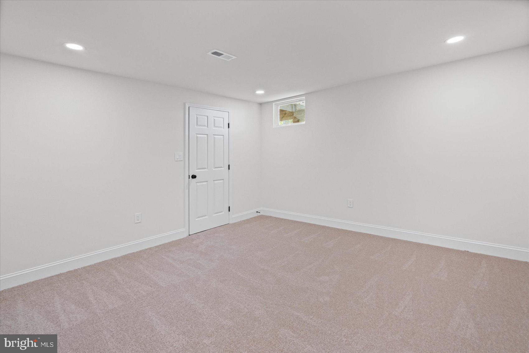 TIMBER GROVE - Residential