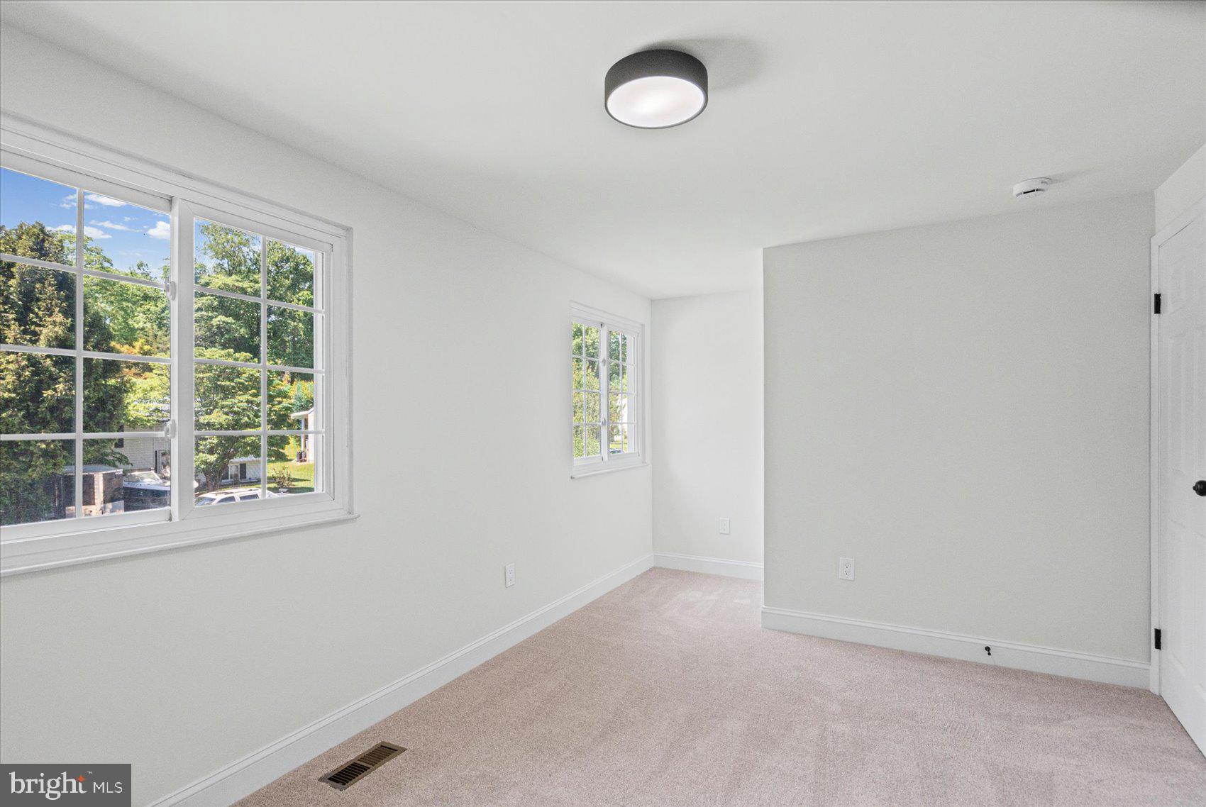 TIMBER GROVE - Residential