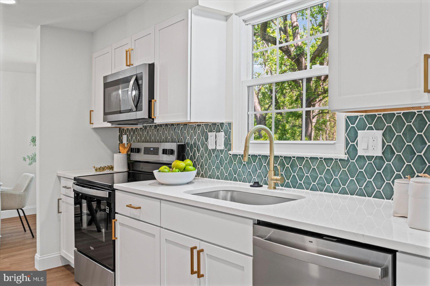 TIMBER GROVE - Residential