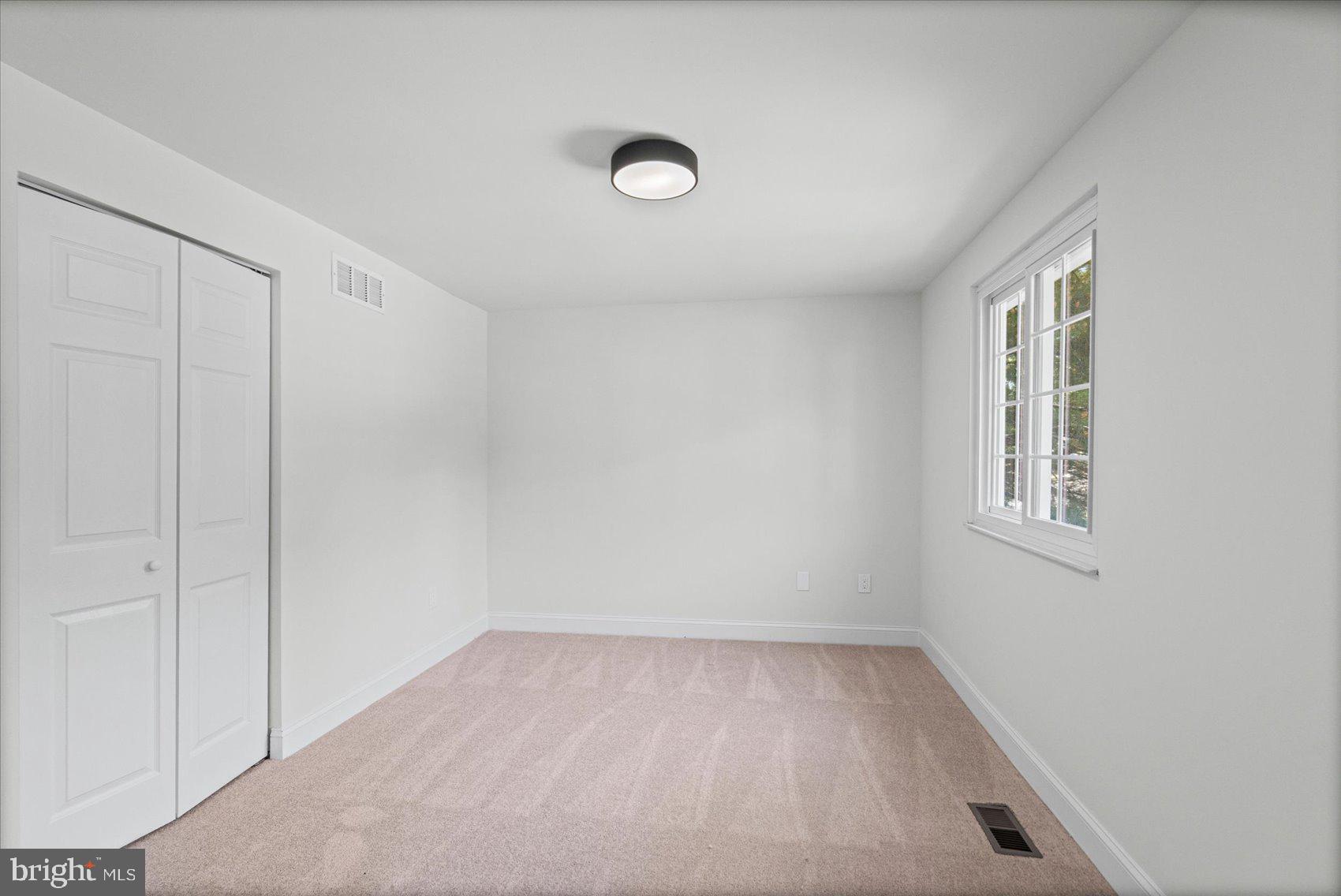 TIMBER GROVE - Residential