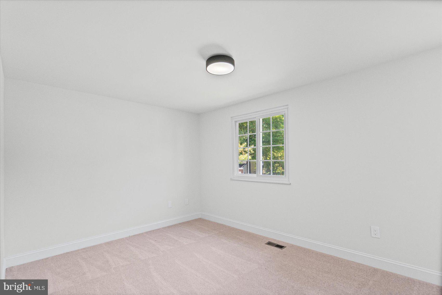 TIMBER GROVE - Residential