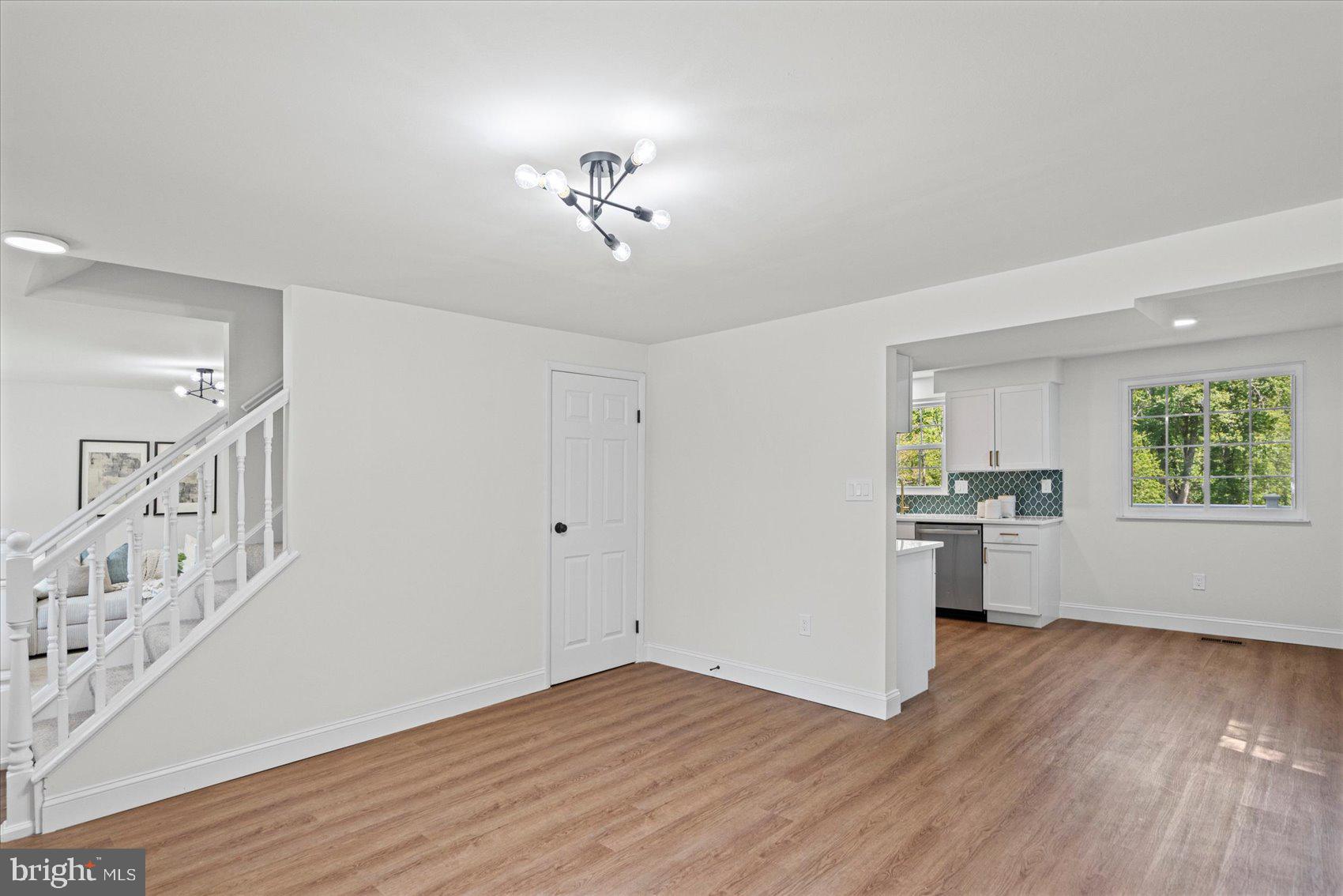 TIMBER GROVE - Residential