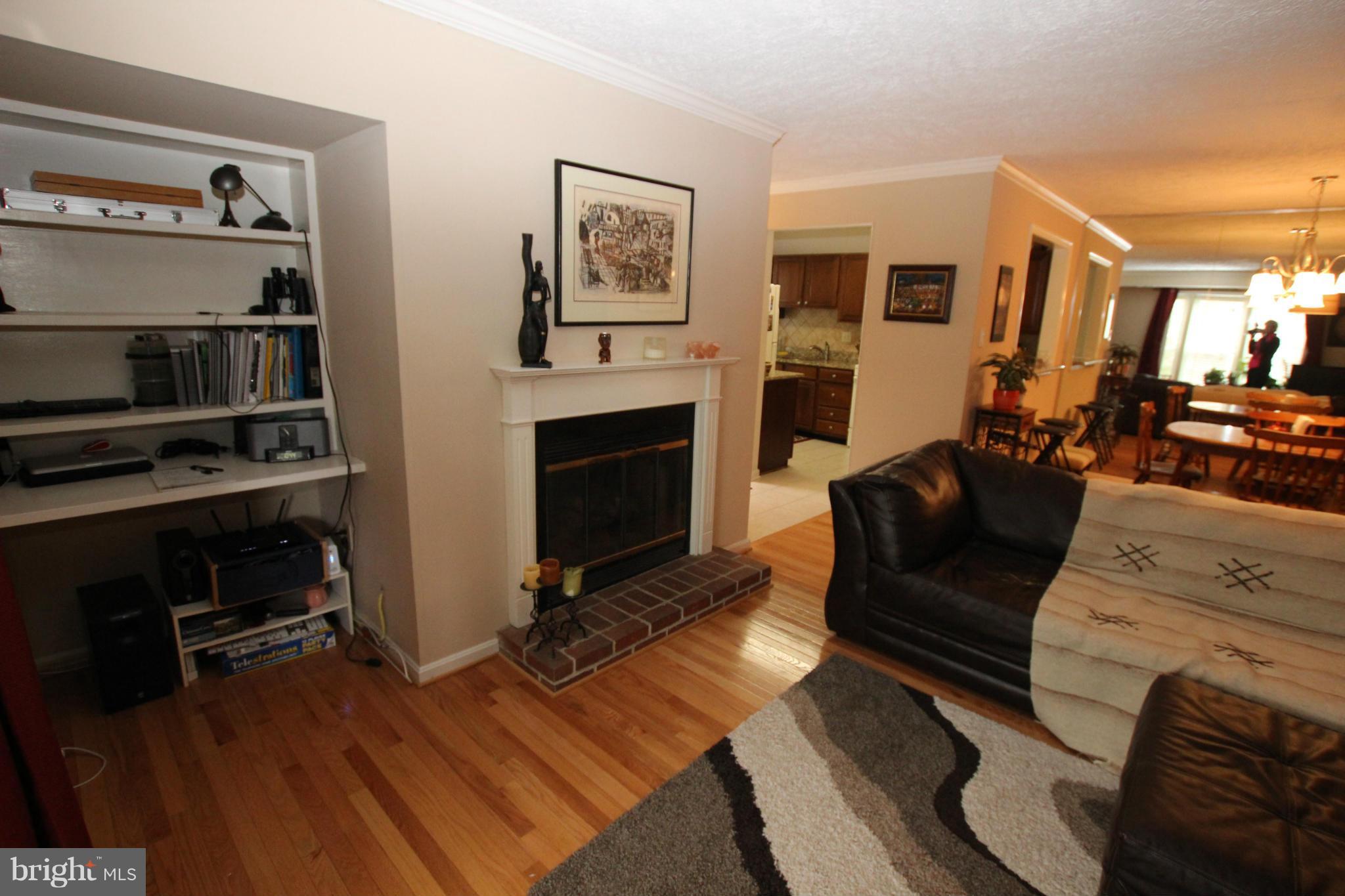 THE OAKTON - Residential Lease