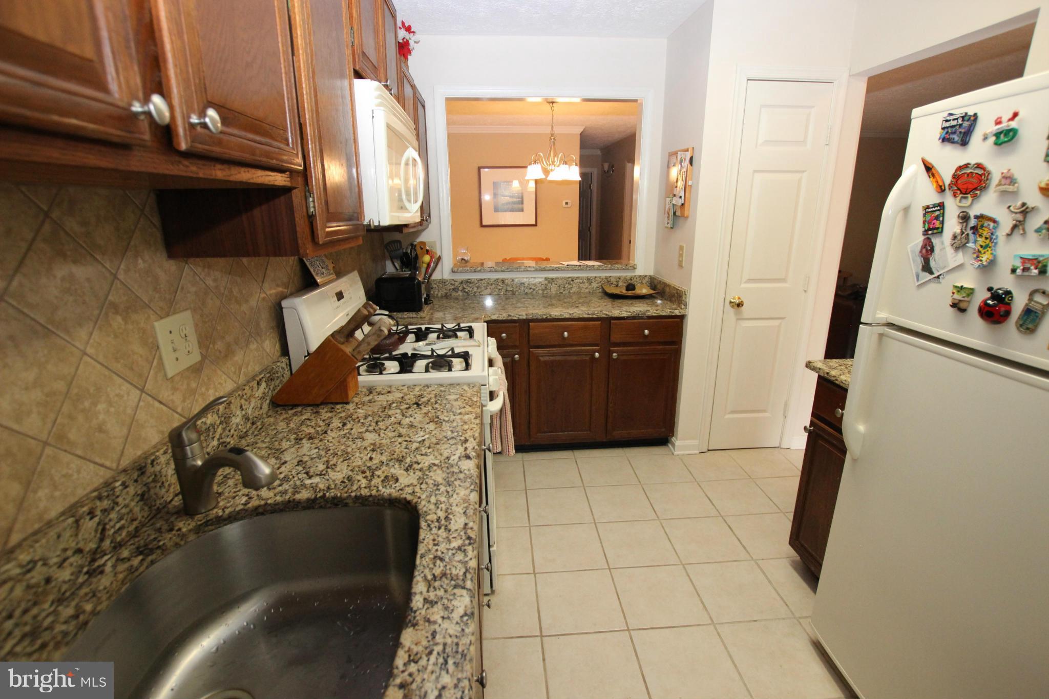 THE OAKTON - Residential Lease