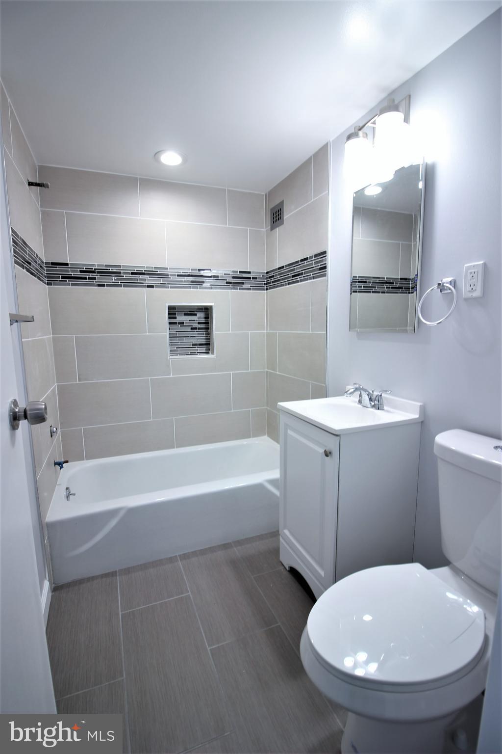 GROSVENOR PARK - Residential Lease