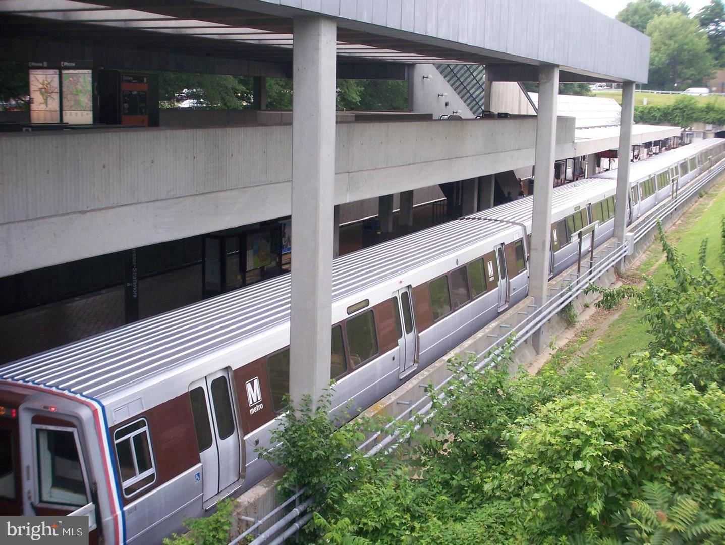 GROSVENOR PARK - Residential Lease