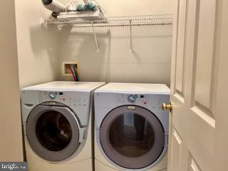 TOWNES AT FAIR LAKES GLEN - Residential Lease