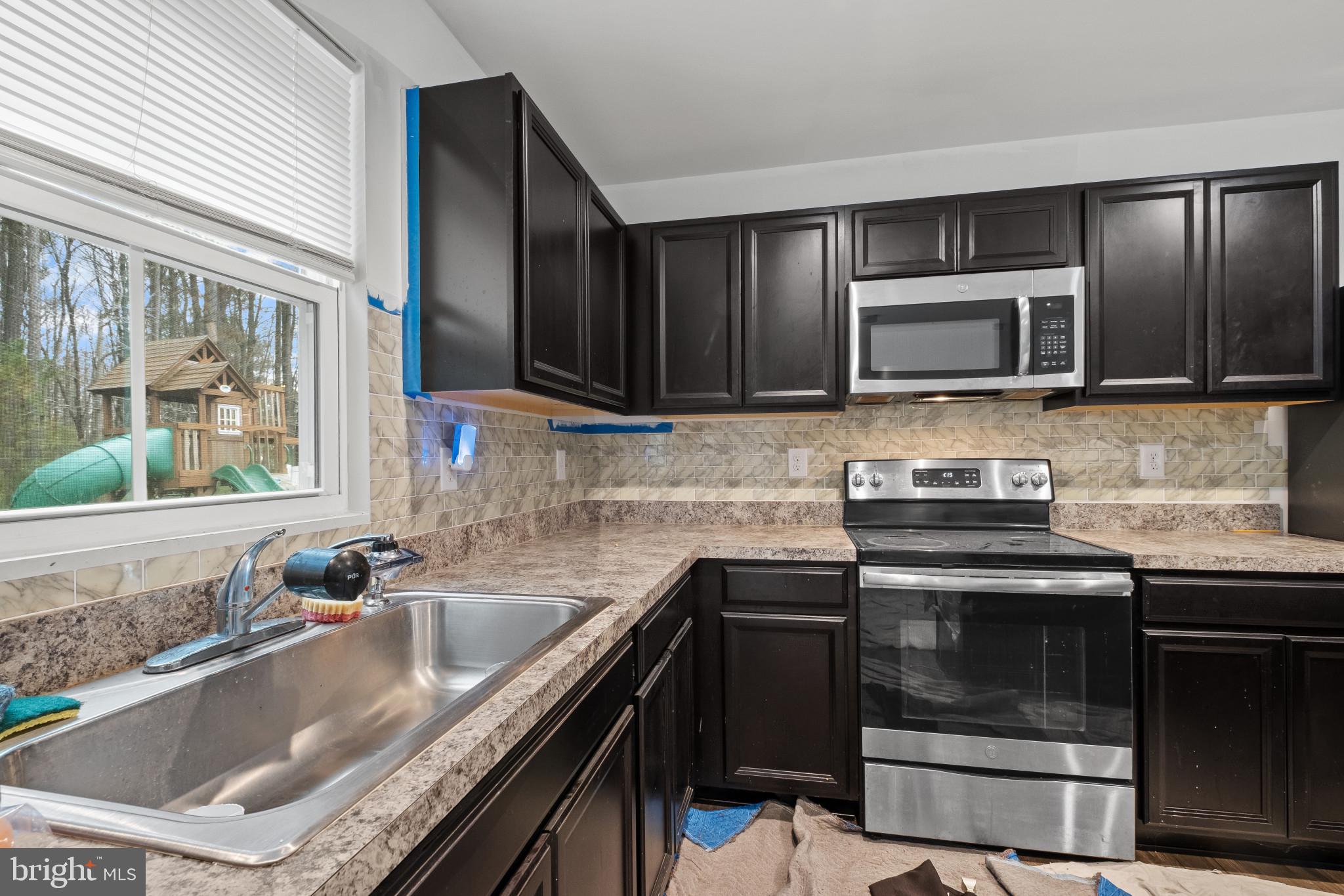 YORKSHIRE ESTATES - Residential