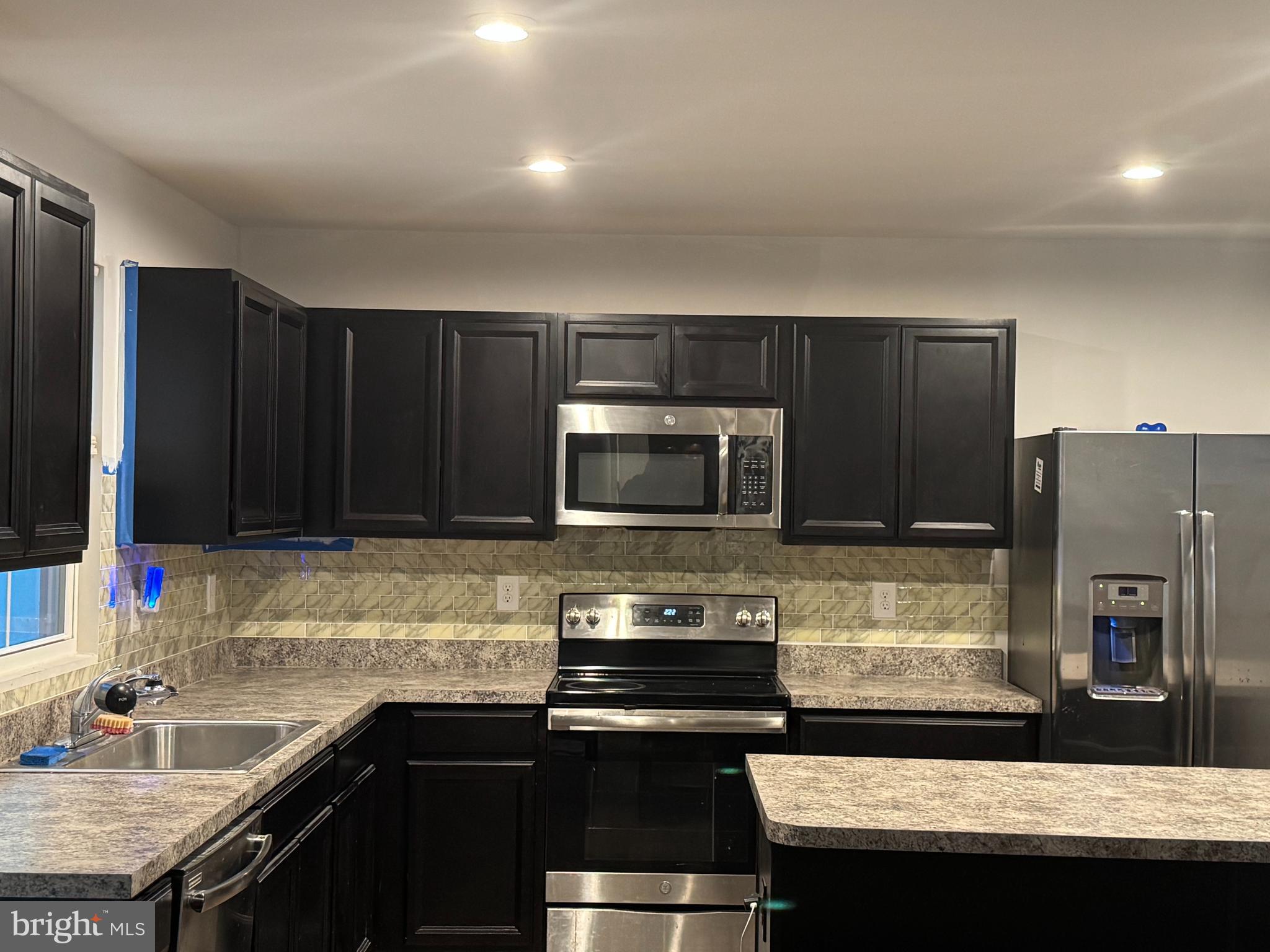 YORKSHIRE ESTATES - Residential