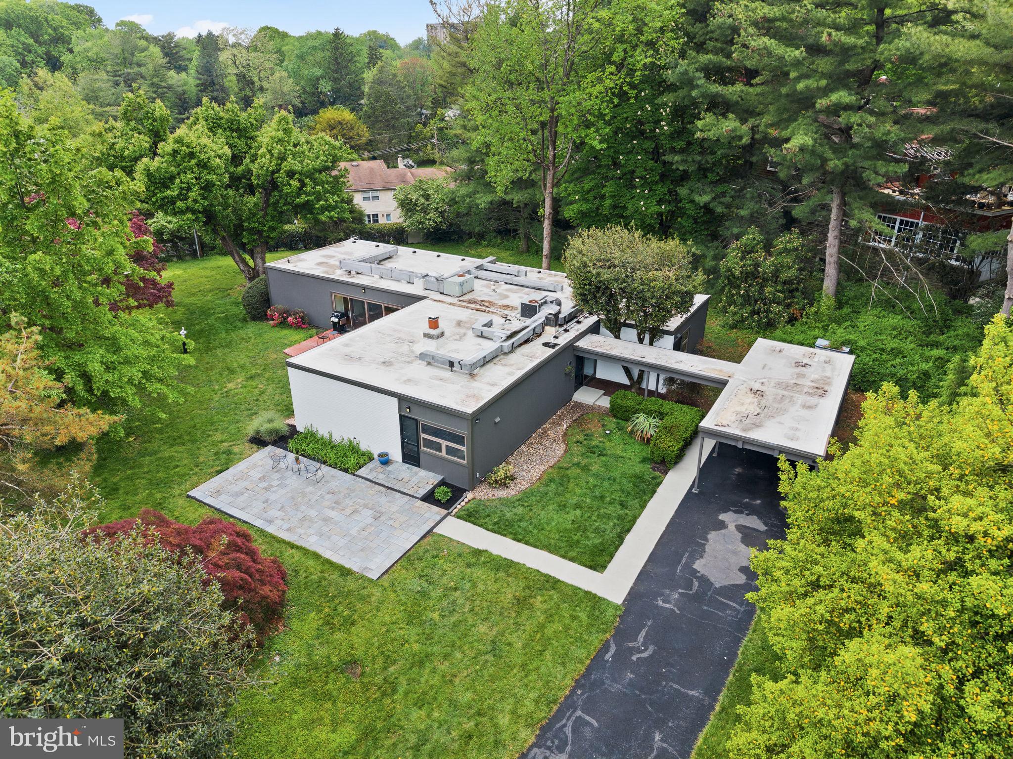 418 RANDALL ROAD