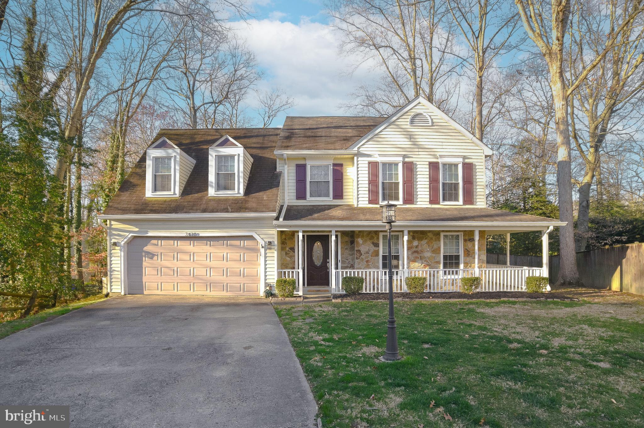 Come see this beautiful and immaculate four bedroom two 1/2 bath big Colonial on a quiet and peaceful
court. This home features a wonderful floor plan, fireplace, new windows, remodeled kitchen with upgrades, laundry on the second floor, a huge master bedroom with a large enhanced bathroom and many other upgrades through out the home. The backyard is super inviting with a patio, new deck and fenced in yard.
What a perfect home for the family. Don't miss out on this one! Move in ready!
