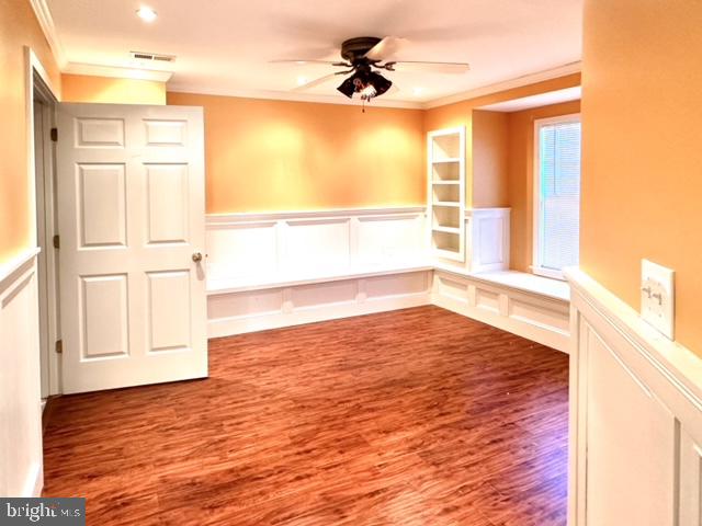 MARSHALL SQUARE - Residential Lease