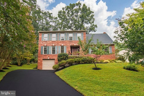 Photo of 11502 Purple Beech Drive, RESTON, VA 20191 (MLS # VAFX2341342)