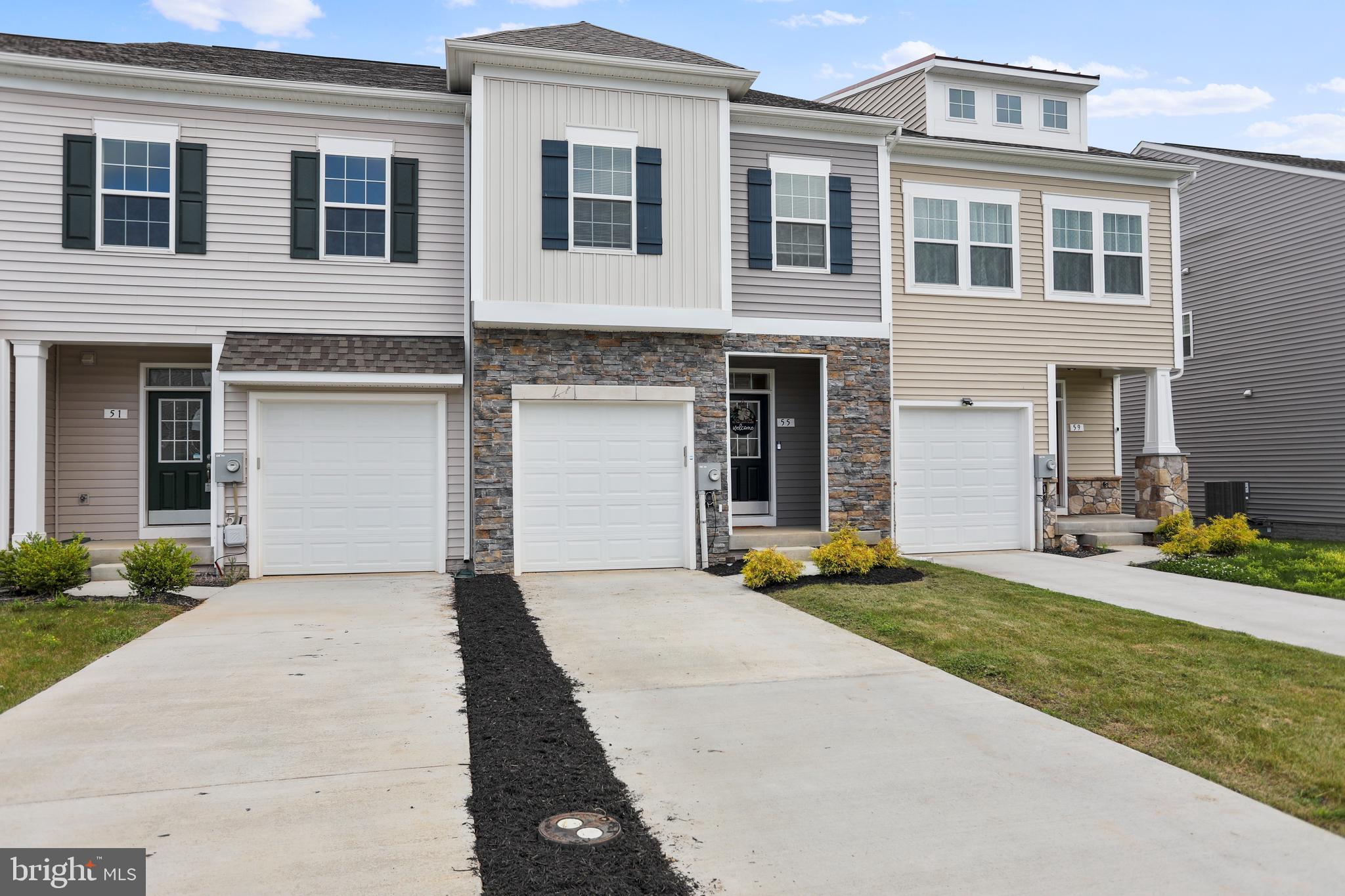 MCCAULEY CROSSING - Residential