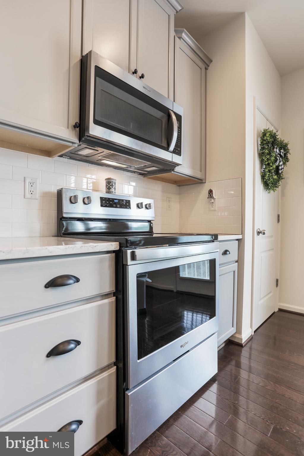 MCCAULEY CROSSING - Residential