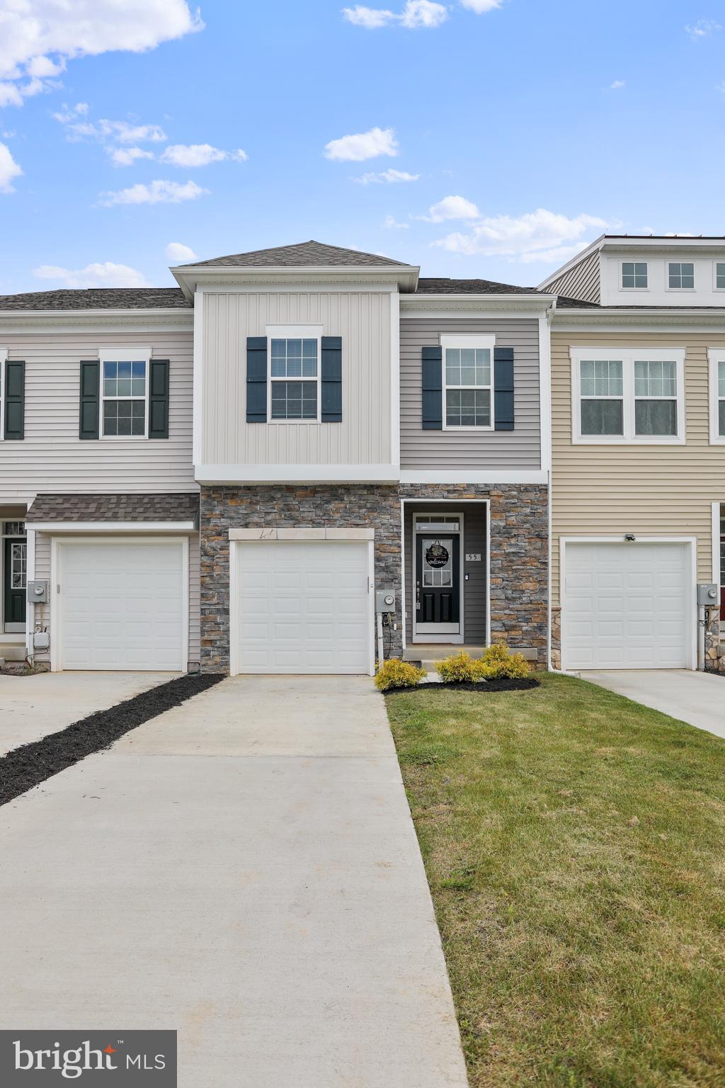 MCCAULEY CROSSING - Residential