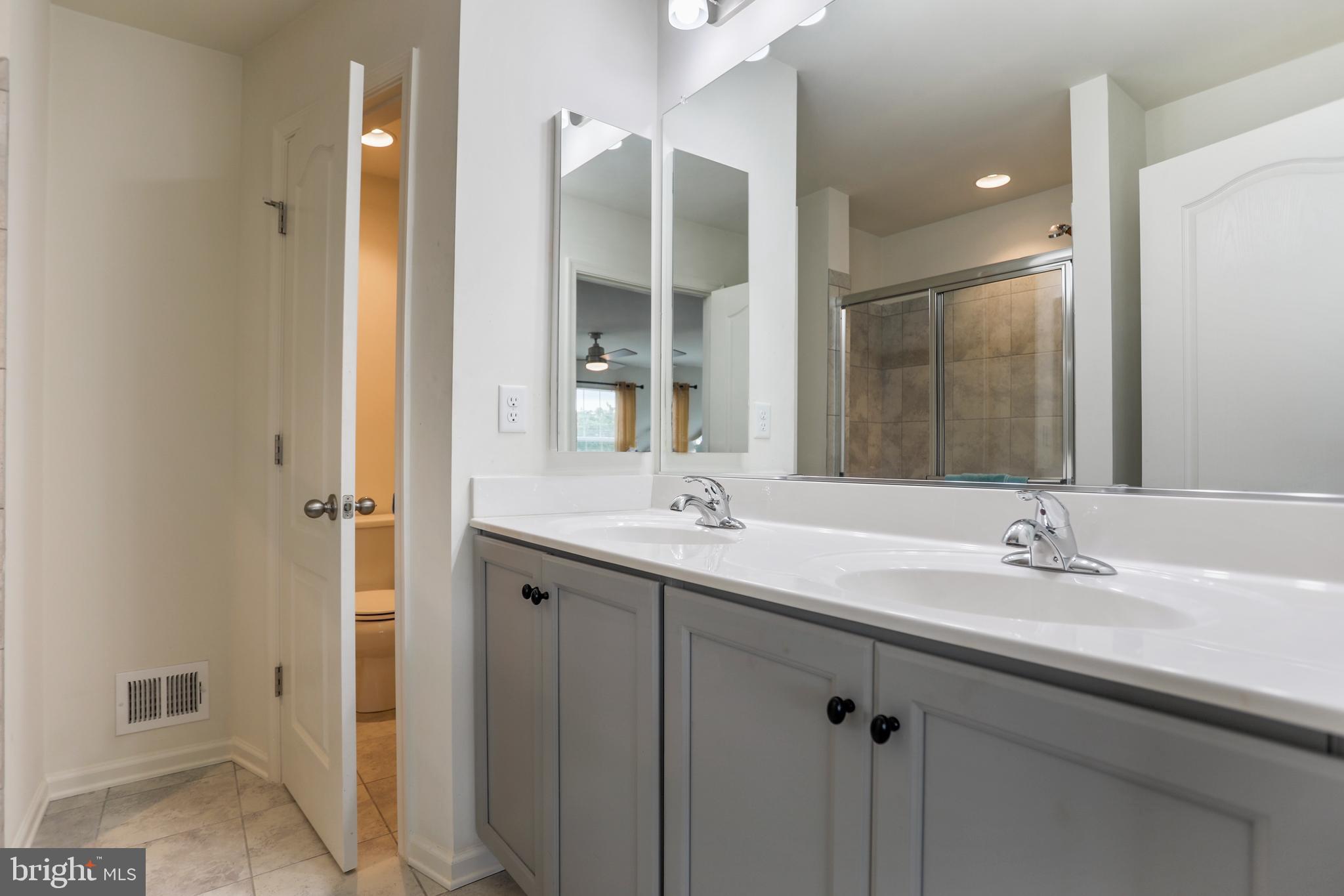 MCCAULEY CROSSING - Residential