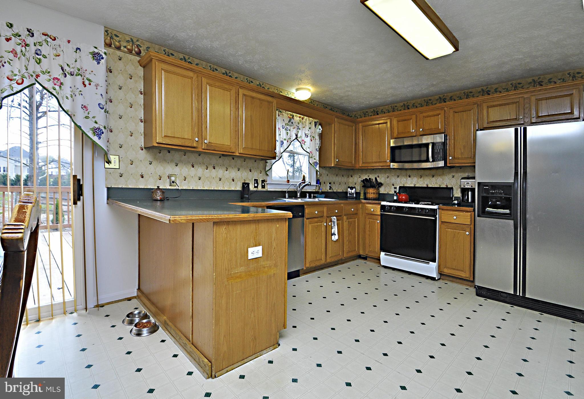 ROYAL OAKS - Residential