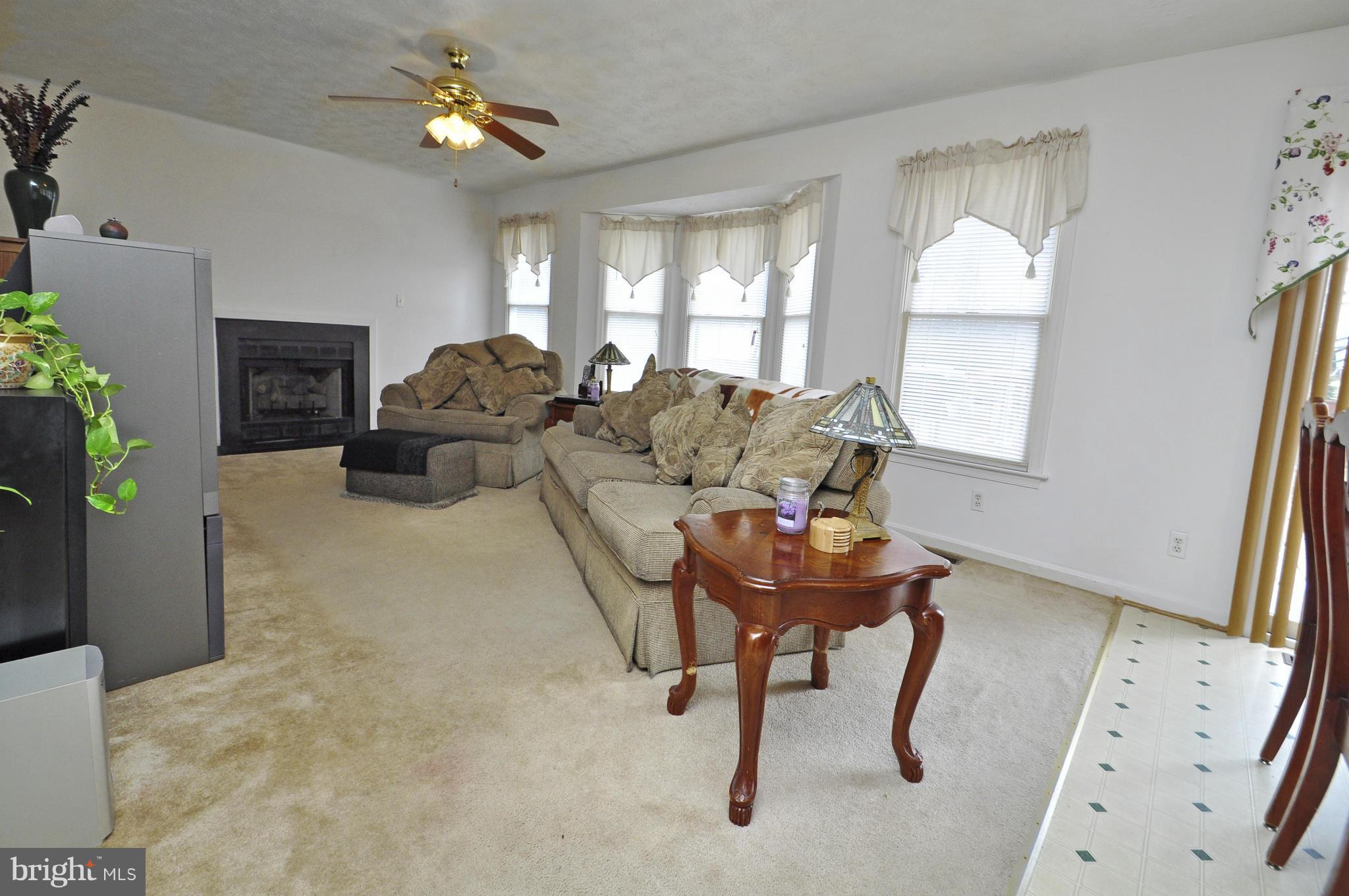 ROYAL OAKS - Residential