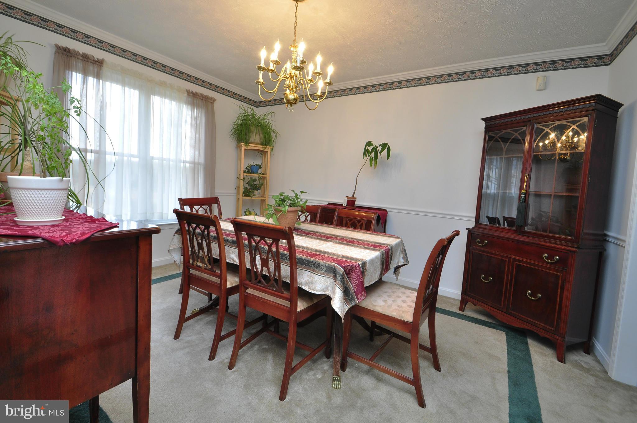 ROYAL OAKS - Residential