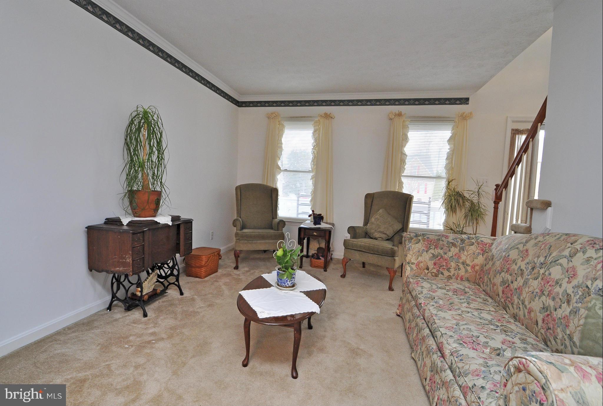 ROYAL OAKS - Residential