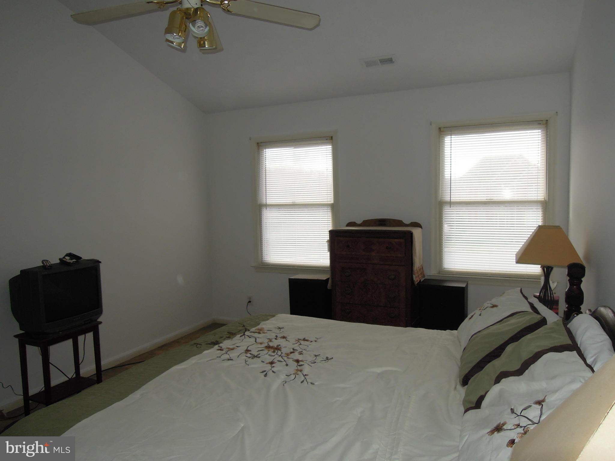 ROYAL OAKS - Residential