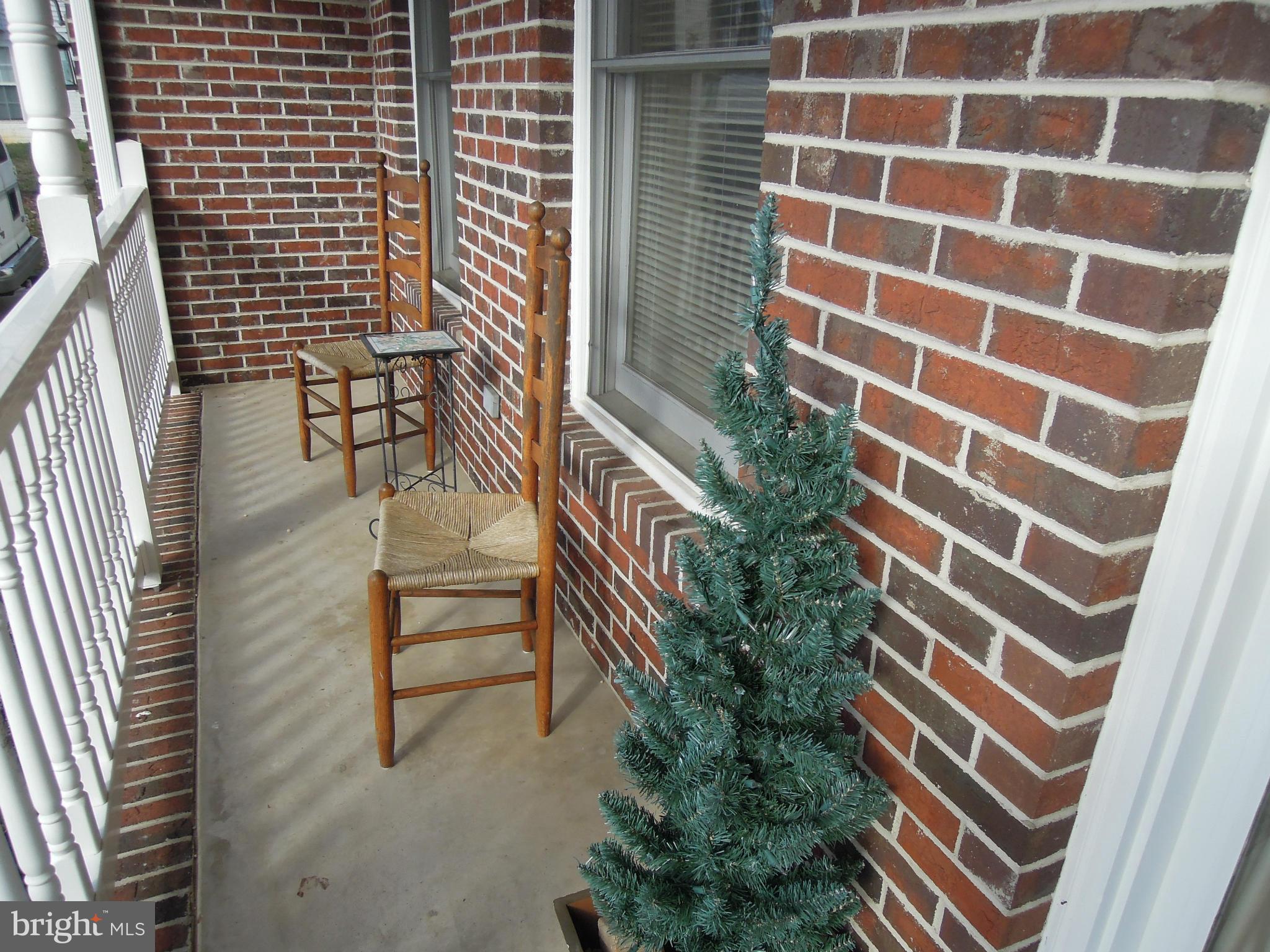 ROYAL OAKS - Residential