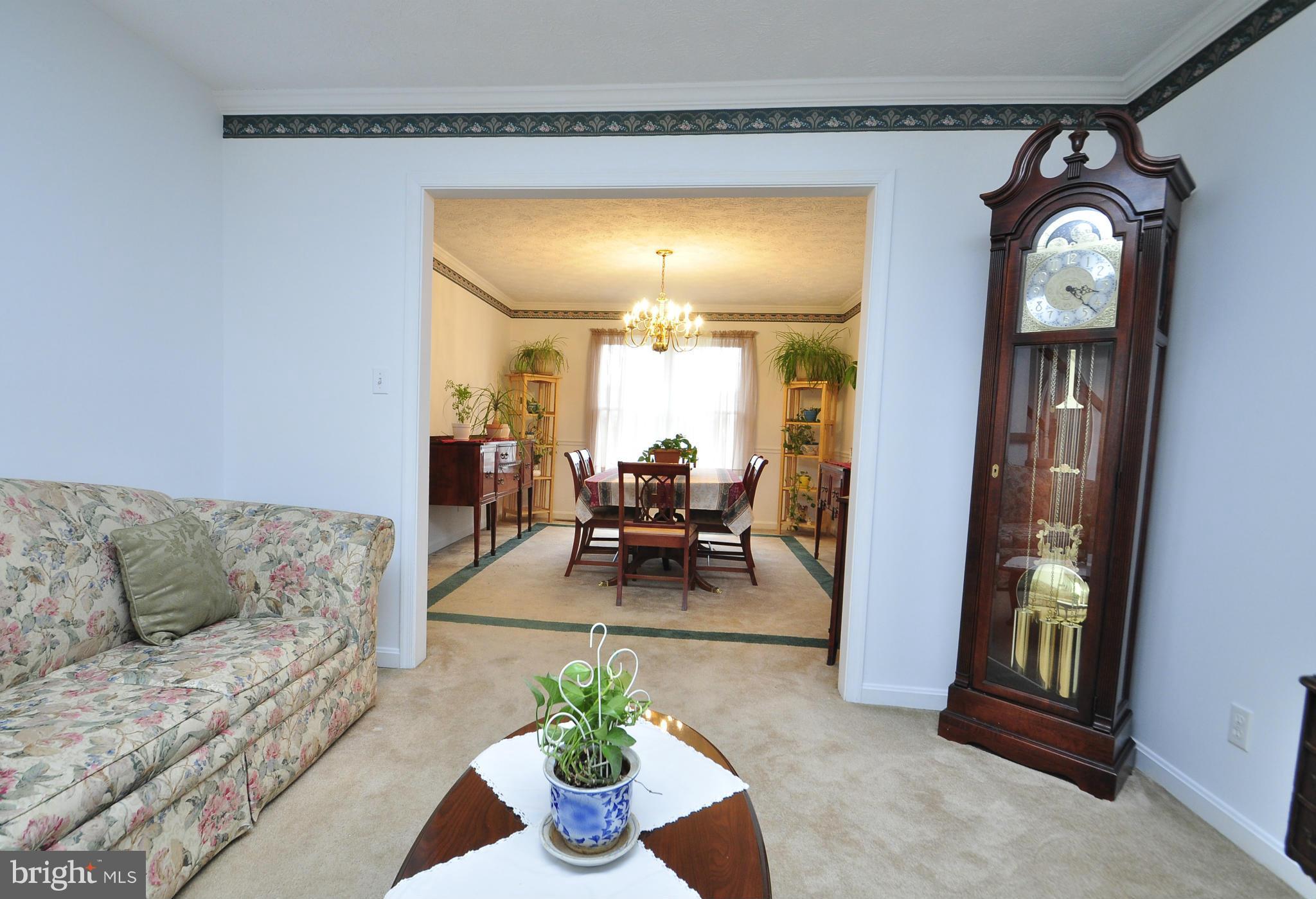 ROYAL OAKS - Residential