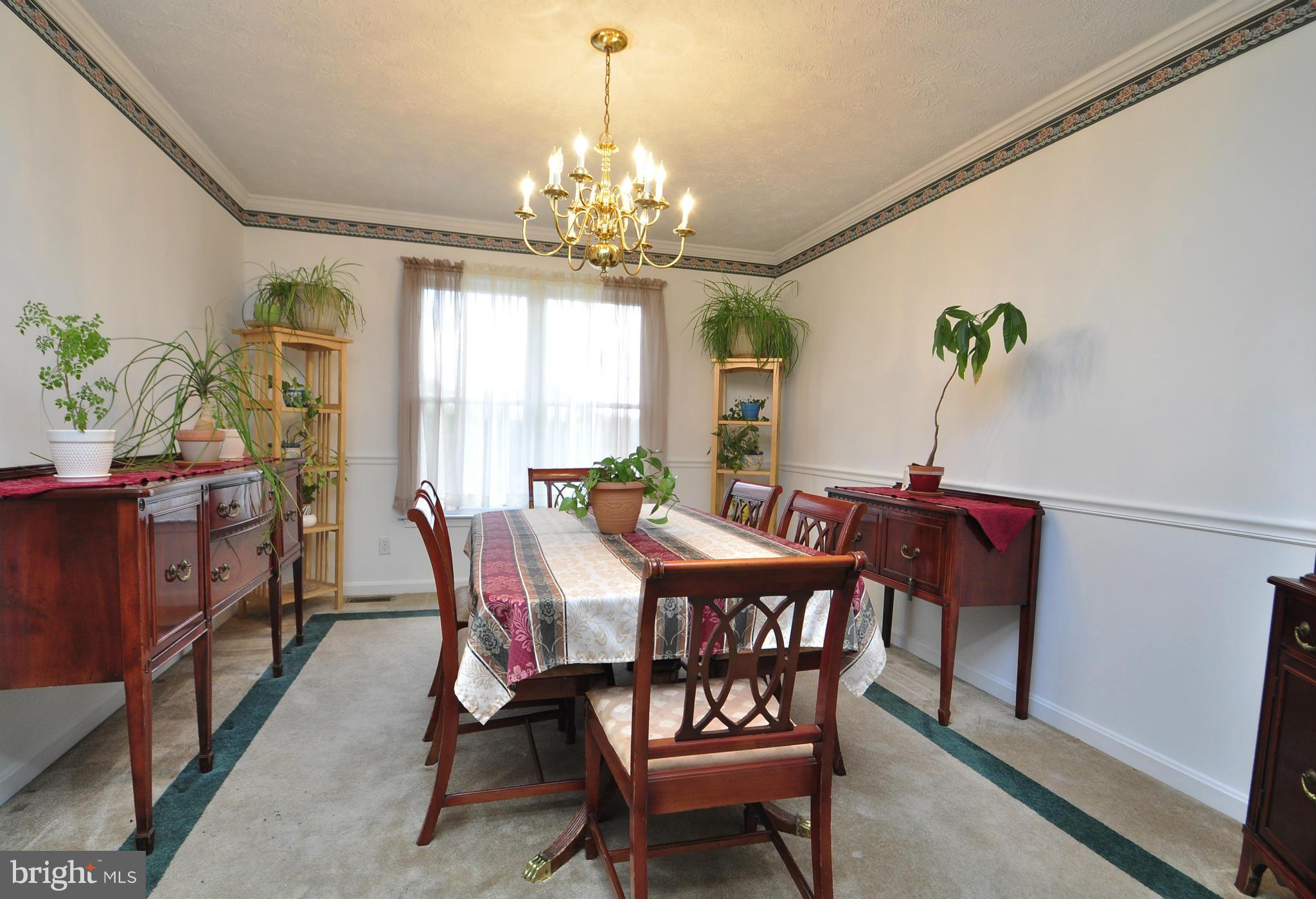 ROYAL OAKS - Residential