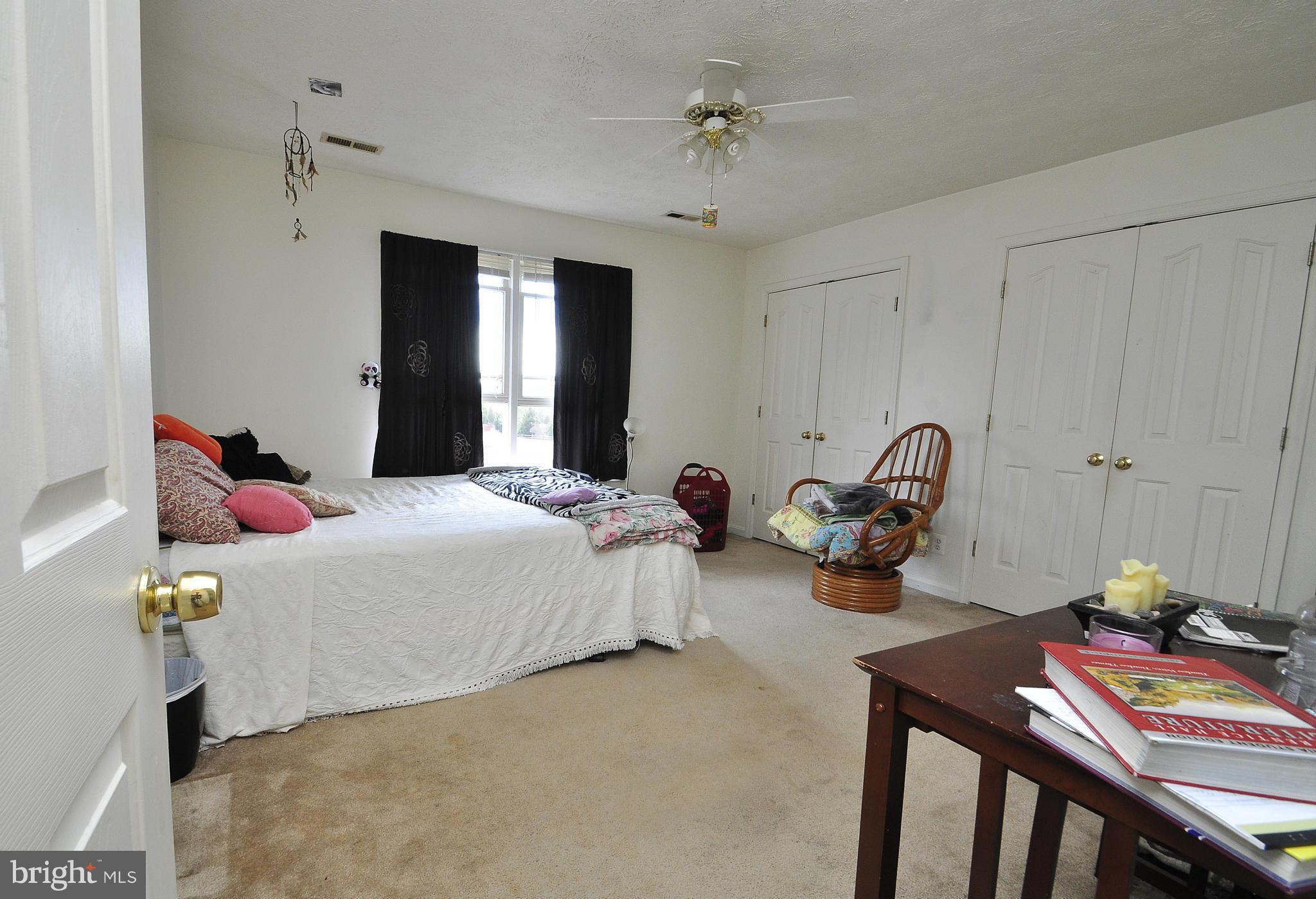 ROYAL OAKS - Residential