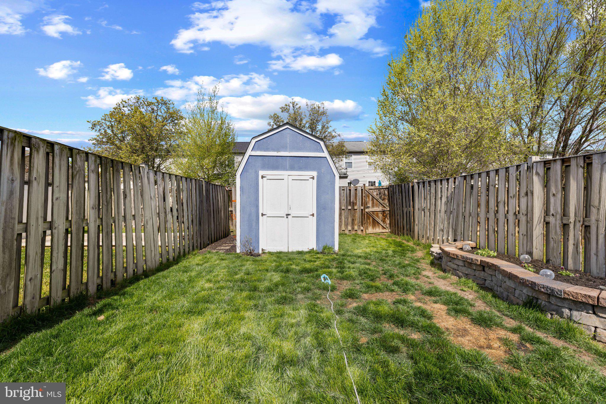 HUNTINGTON MEADOWS - Residential