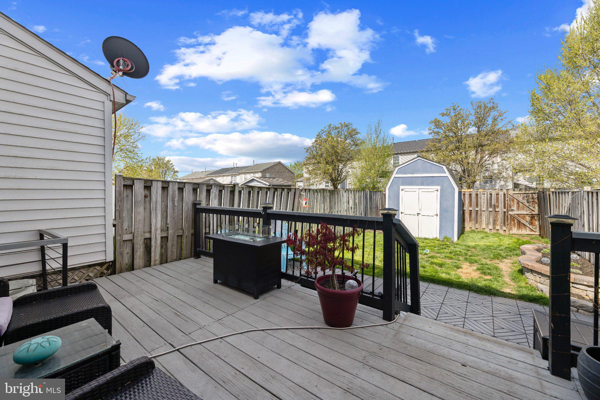 HUNTINGTON MEADOWS - Residential