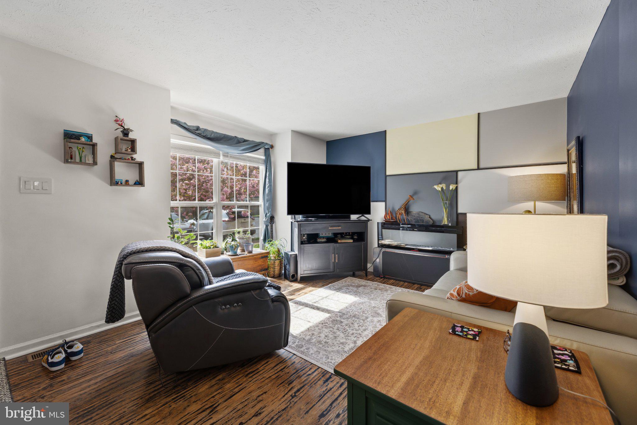 HUNTINGTON MEADOWS - Residential