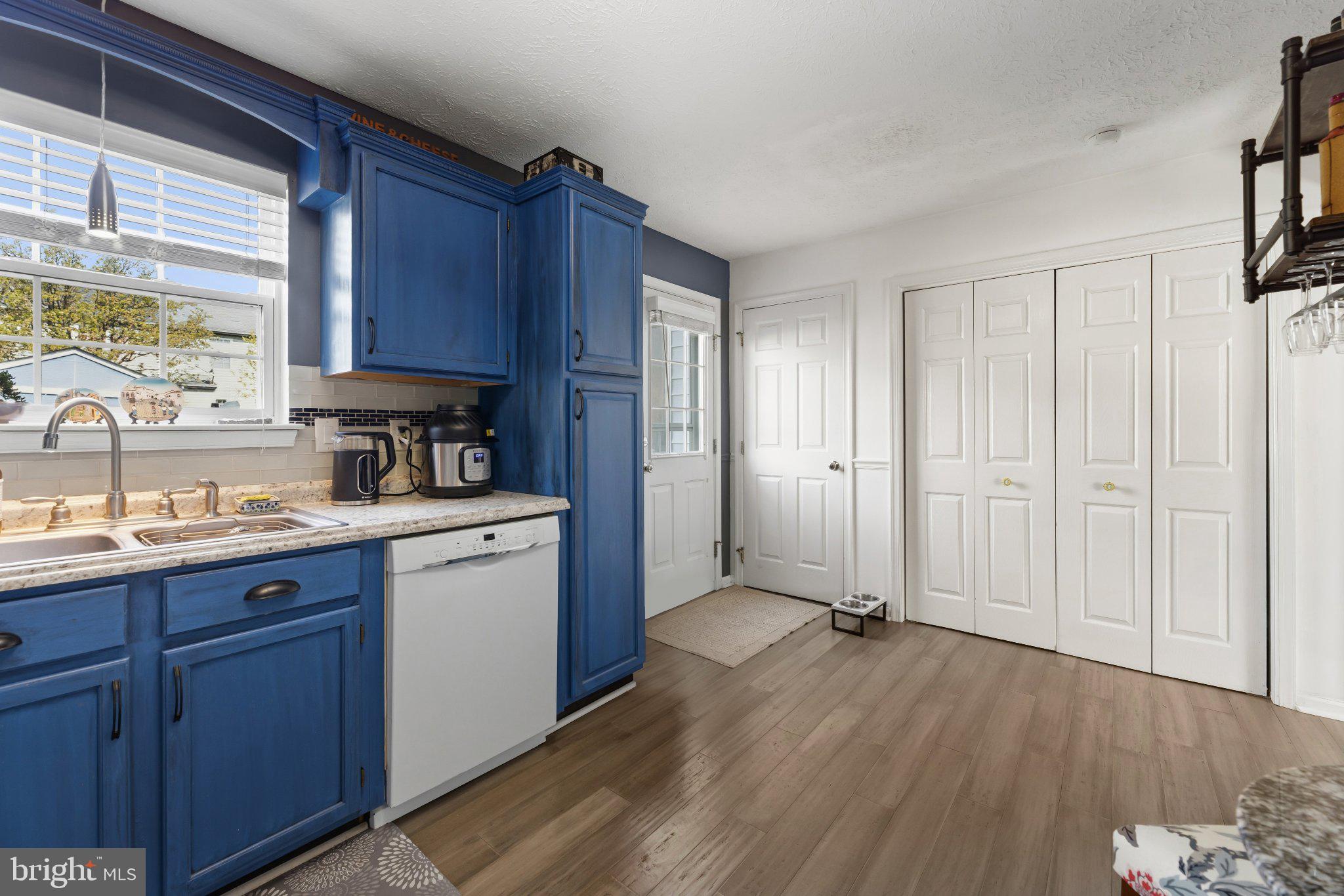 HUNTINGTON MEADOWS - Residential